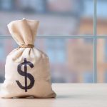 Trump’s Bitcoin Bet STUNS Insiders Money bag wit0000000000000000000000000000000000000h dollar sign on table