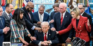 Iran War Is SPLITTING Trump’s Christian Base Christian Nationalists Love Trump's Iran War