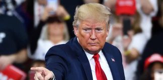 Trump pointing at rally audience