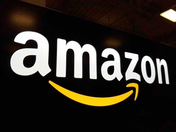 655556107 Amazon logo with a yellow smile arrow
